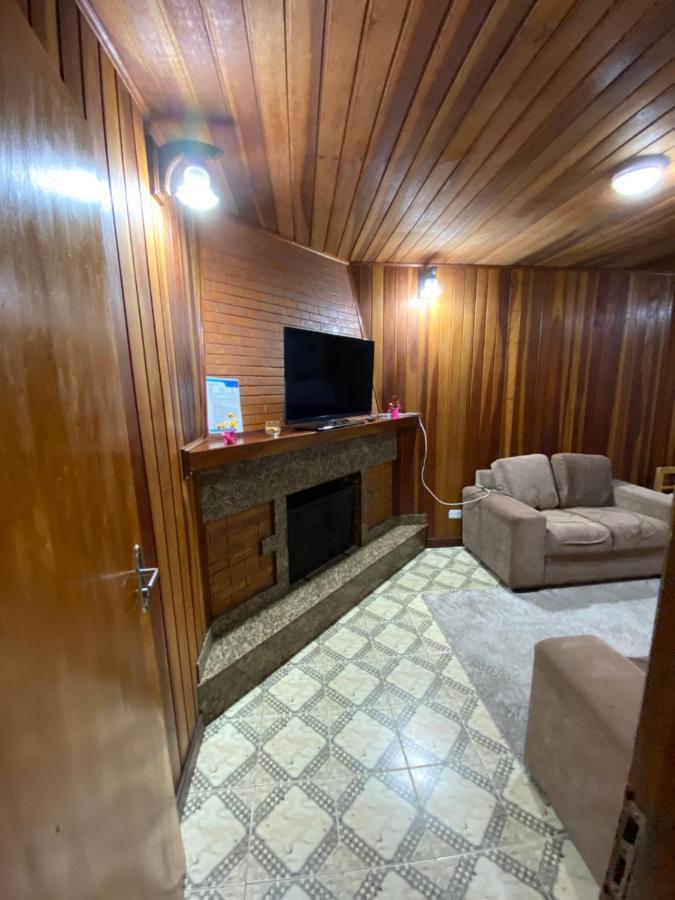 Villa Casa Anexa Com Lareira Campos do Jordão Esterno foto