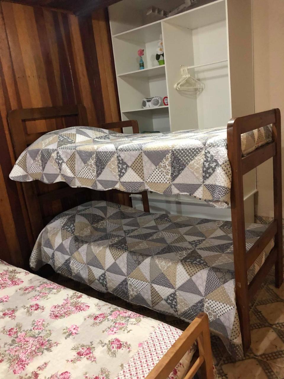 Villa Casa Anexa Com Lareira Campos do Jordão Esterno foto